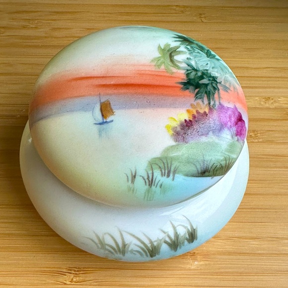 Antique NIPPON Porcelain Lidded Round Trinket Box Landscape Scene Sailboat Trees - Picture 9 of 9